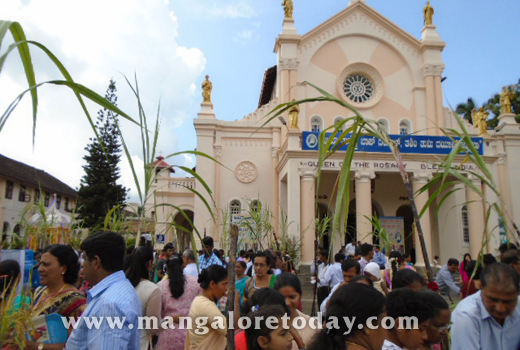 Monthi Festh in mangaluru 1
